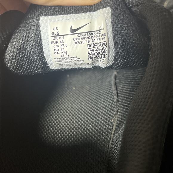 Nike Air Max Torch 4 Mens Size 9.5 Black Metallic Gold Running Shoes CN2159-002 - Picture 9 of 10